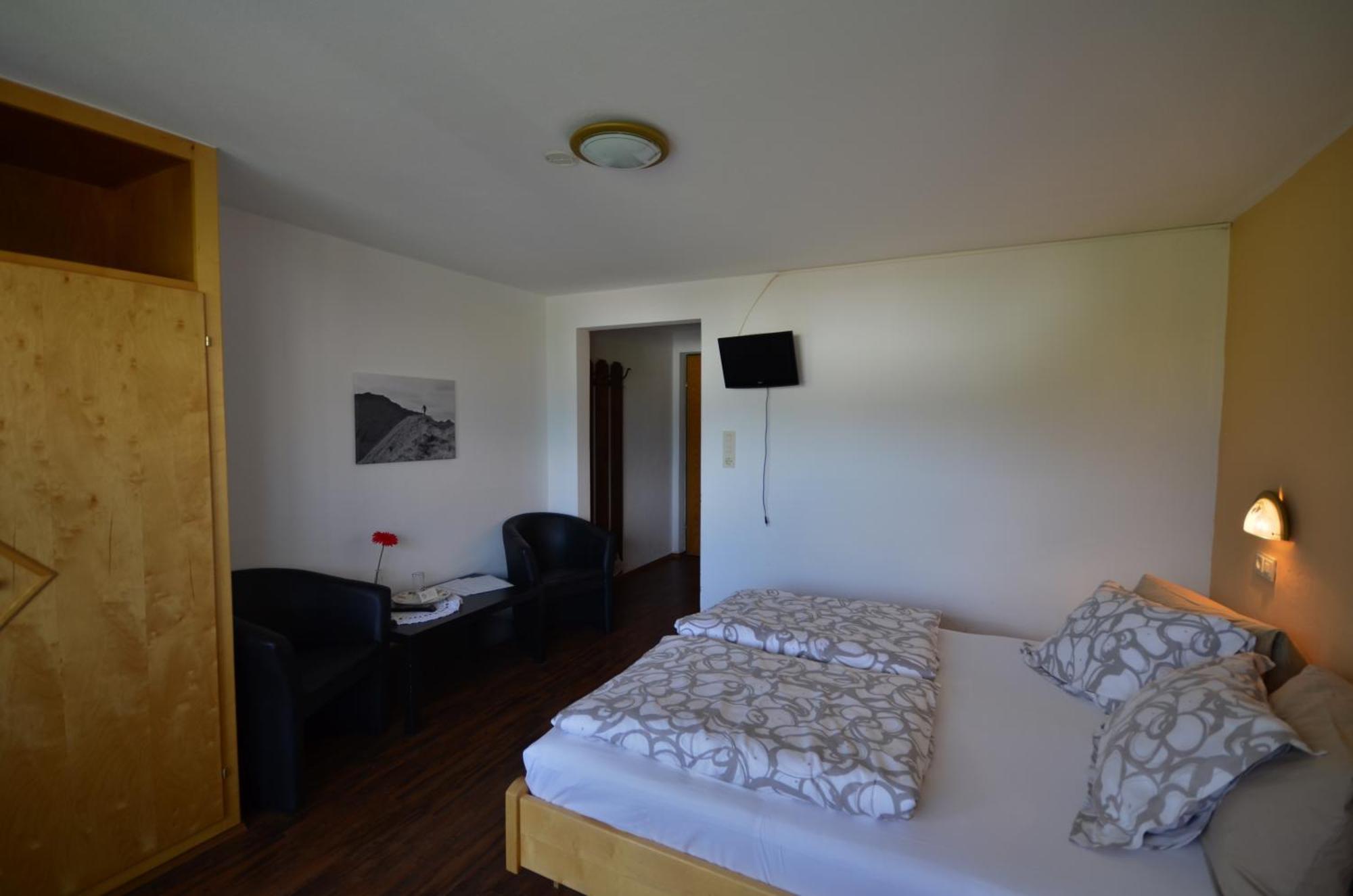 Haus Bergfrieden Lermoos Quarto foto